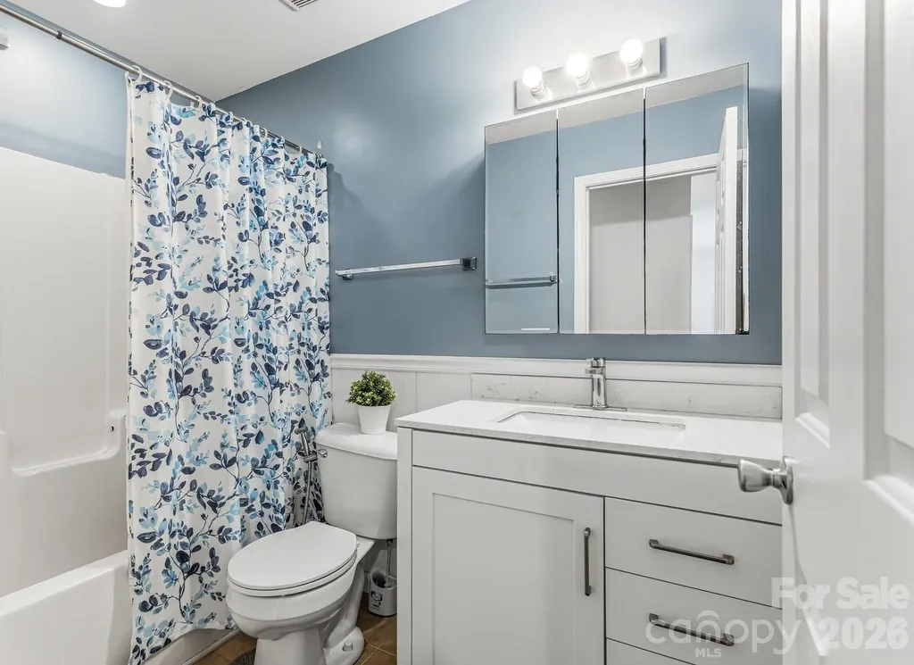 4816 Delprado Circle Charlotte NC 28216