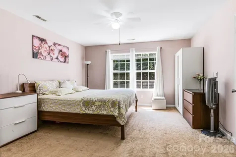 4816 Delprado Circle Charlotte NC 28216
