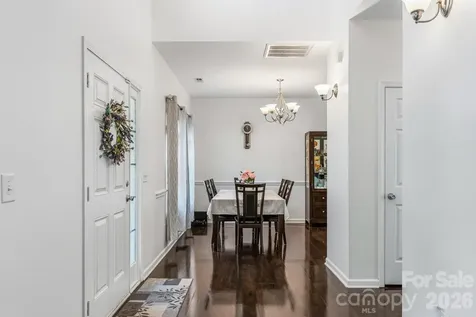 4816 Delprado Circle Charlotte NC 28216