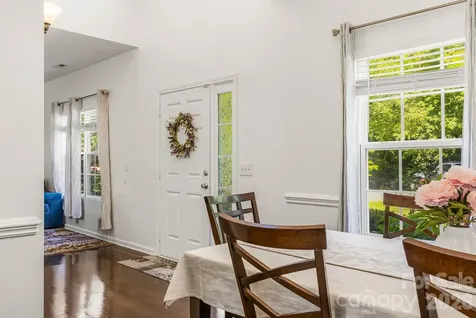 4816 Delprado Circle Charlotte NC 28216