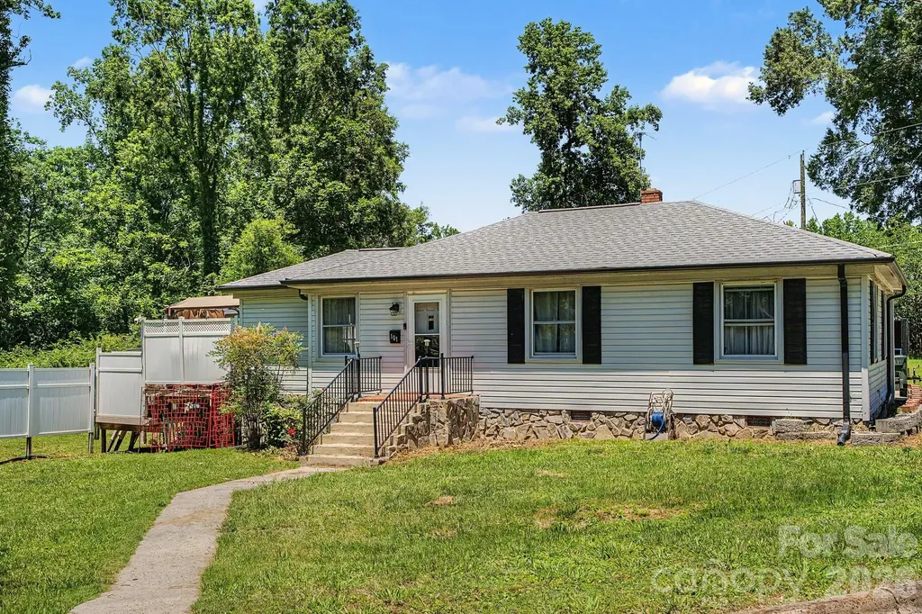 101 Charles Street Cherryville NC 28021
