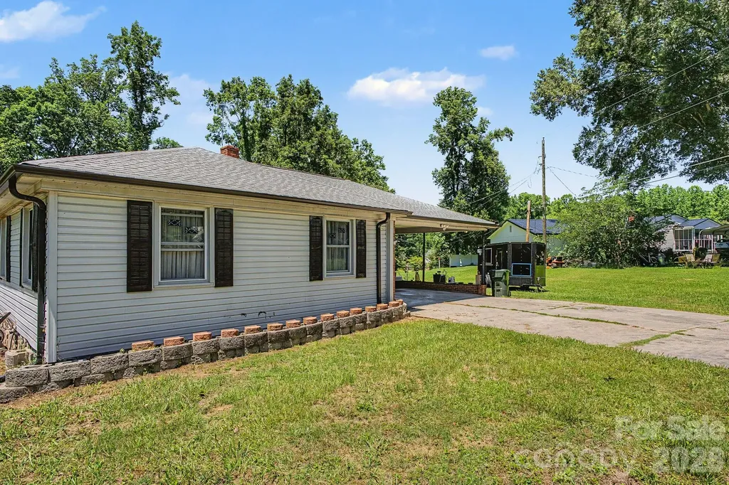 101 Charles Street Cherryville NC 28021