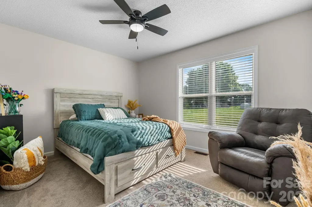 5068 Tonys Way Vale NC 28168