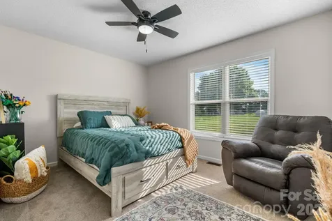 5068 Tonys Way Vale NC 28168