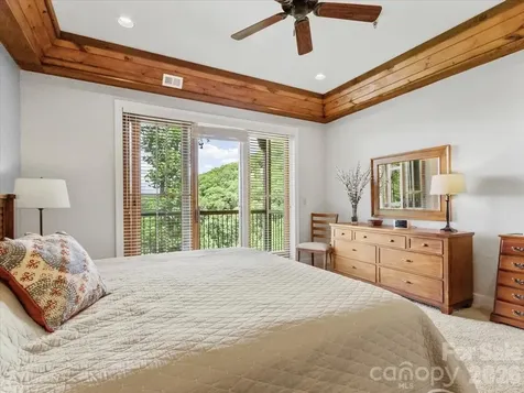 45 Creekside Way Burnsville NC 28714