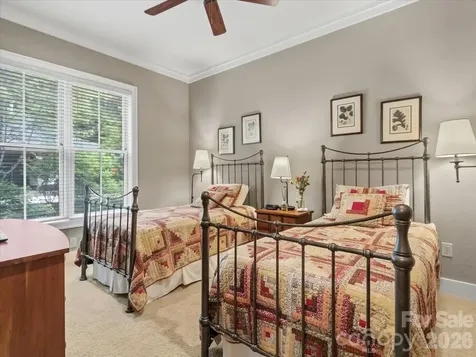 45 Creekside Way Burnsville NC 28714