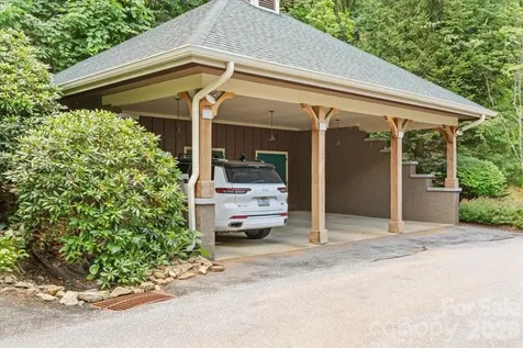 45 Creekside Way Burnsville NC 28714