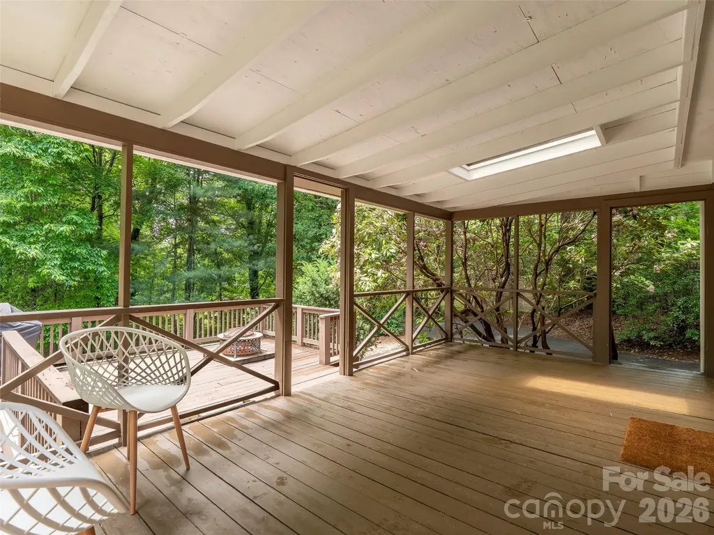 25 Blueberry Lane Fairview NC 28730