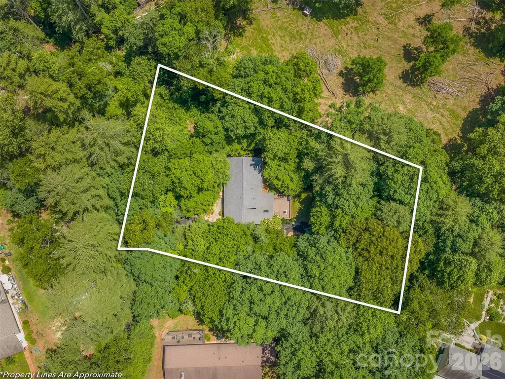 25 Blueberry Lane Fairview NC 28730