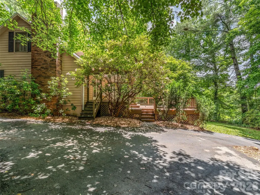 25 Blueberry Lane Fairview NC 28730