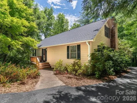 25 Blueberry Lane Fairview NC 28730