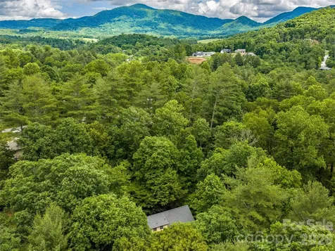 25 Blueberry Lane Fairview NC 28730
