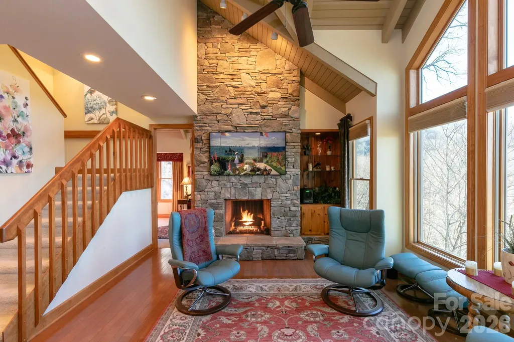 755 Andrew Banks Road Burnsville NC 28714