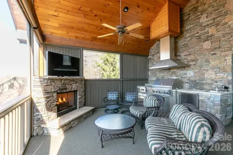 755 Andrew Banks Road Burnsville NC 28714