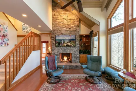 755 Andrew Banks Road Burnsville NC 28714