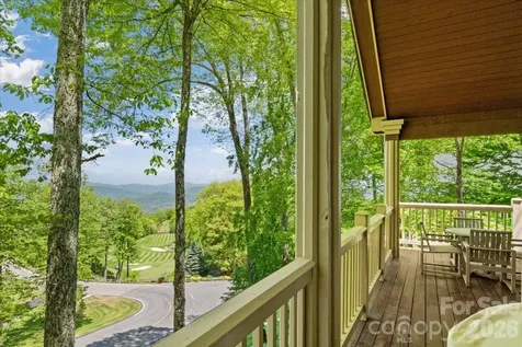 15 Ivy Point Lane Burnsville NC 28714