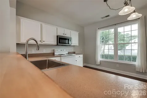 3186 Mannington Drive Charlotte NC 28270