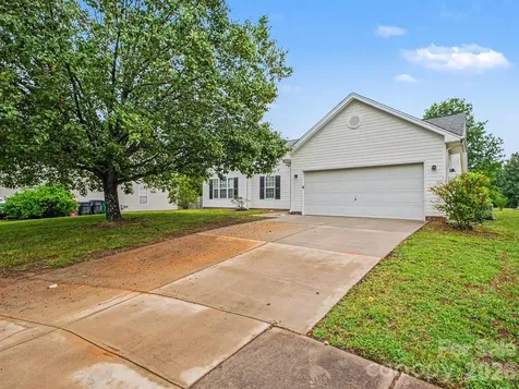 510 Ruxton Court Charlotte NC 28214
