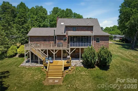 204 Constitution Drive Morganton NC 28655
