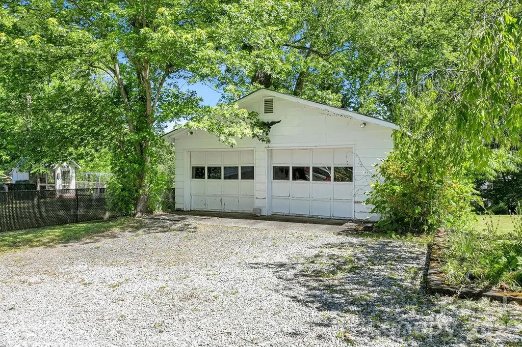 208 Probart Street Brevard NC 28712