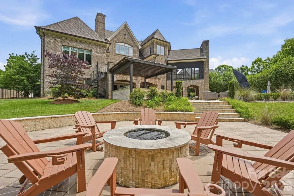7416 Lee Rea Road Charlotte NC 28226