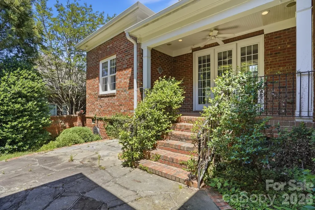 212 Hawthorne Park Avenue Belmont NC 28012