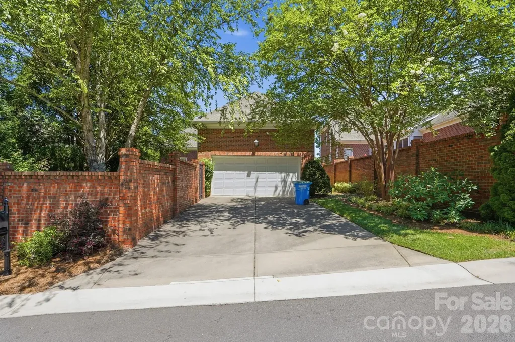 212 Hawthorne Park Avenue Belmont NC 28012