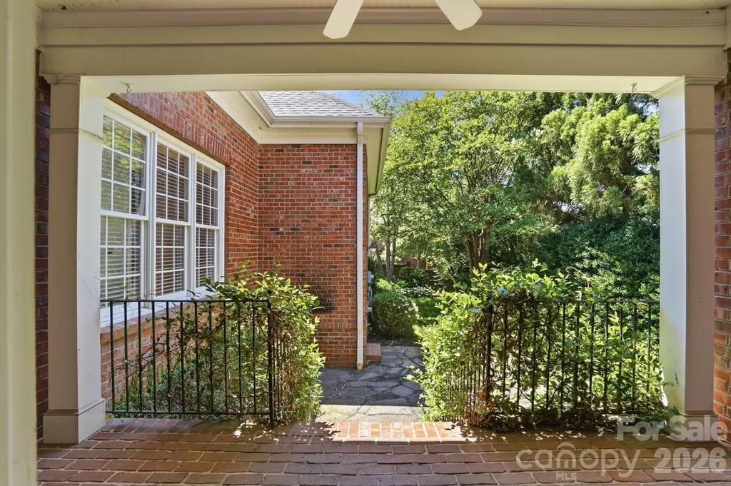 212 Hawthorne Park Avenue Belmont NC 28012