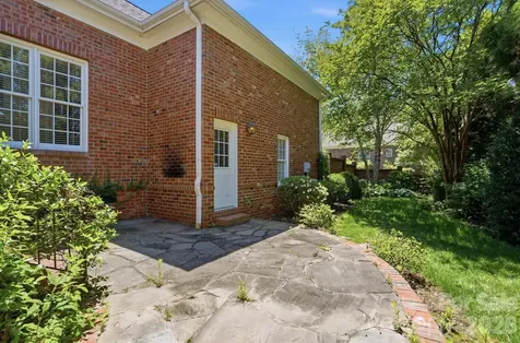 212 Hawthorne Park Avenue Belmont NC 28012