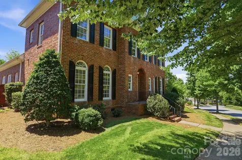 212 Hawthorne Park Avenue Belmont NC 28012