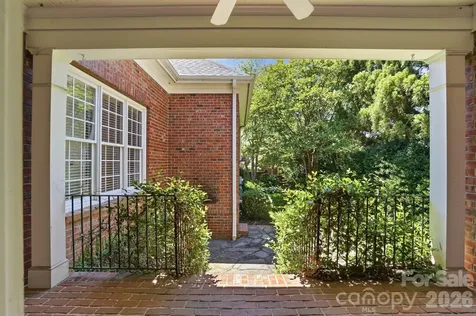 212 Hawthorne Park Avenue Belmont NC 28012