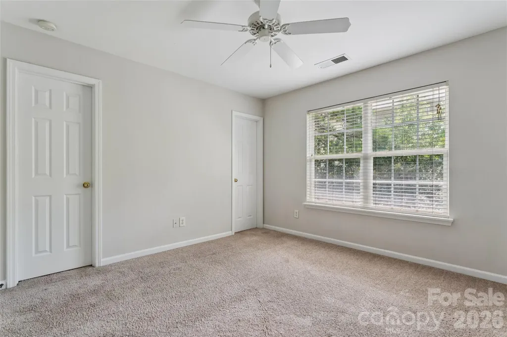 15409 Tully House Court Charlotte NC 28277