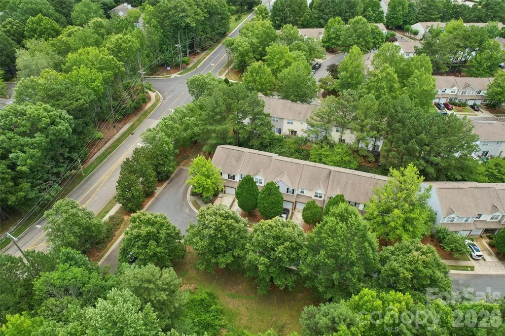 15409 Tully House Court Charlotte NC 28277