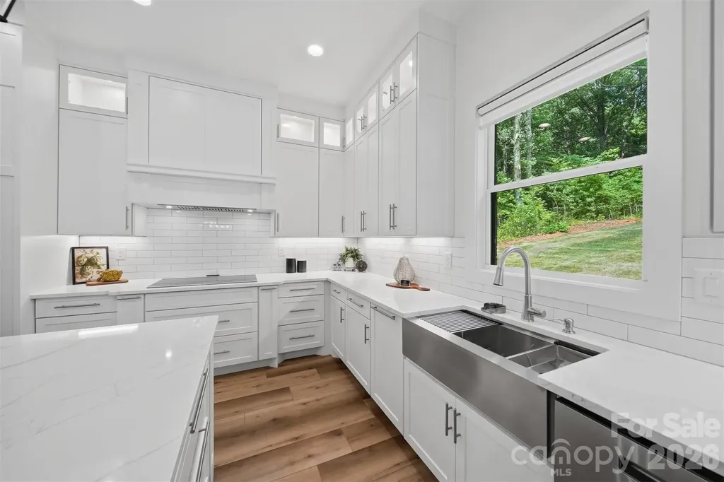 3802 Lyle Creek Avenue NE Conover NC 28613