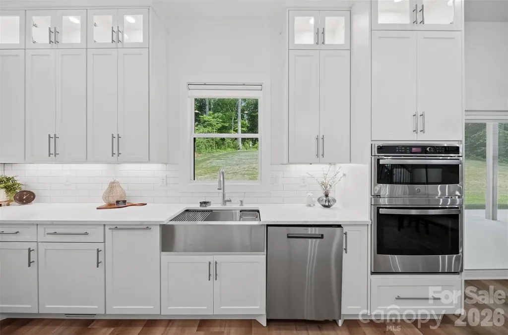 3802 Lyle Creek Avenue NE Conover NC 28613
