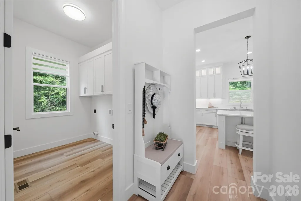 3802 Lyle Creek Avenue NE Conover NC 28613