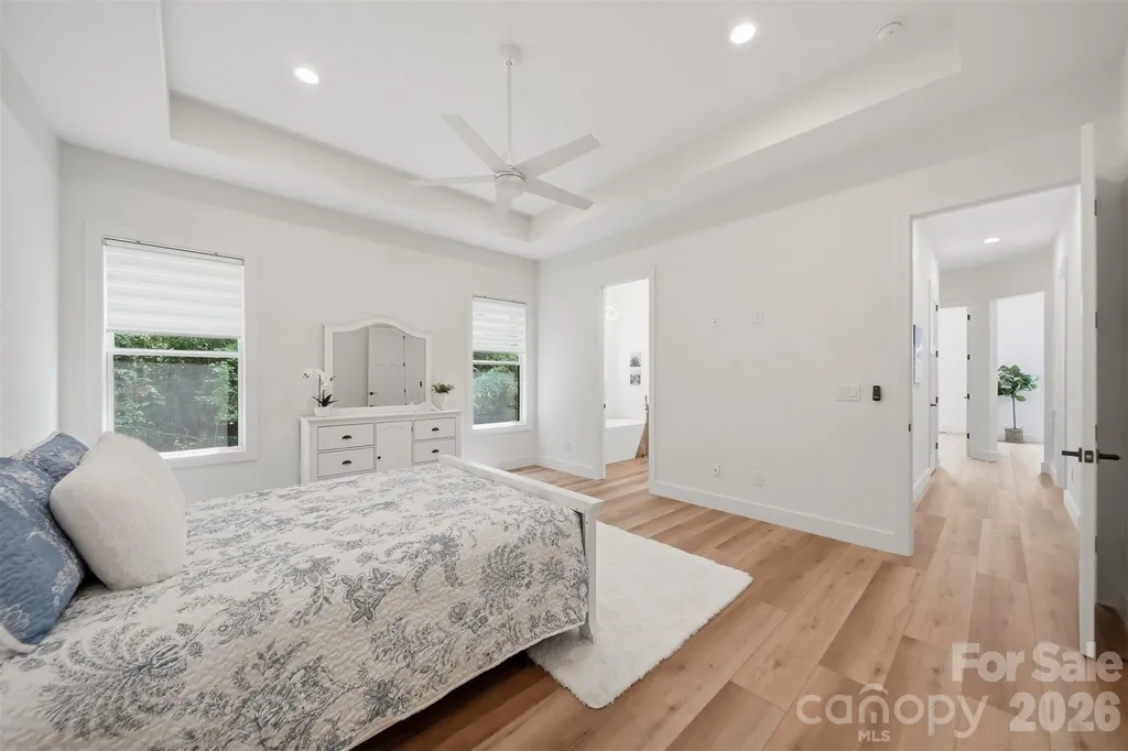 3802 Lyle Creek Avenue NE Conover NC 28613