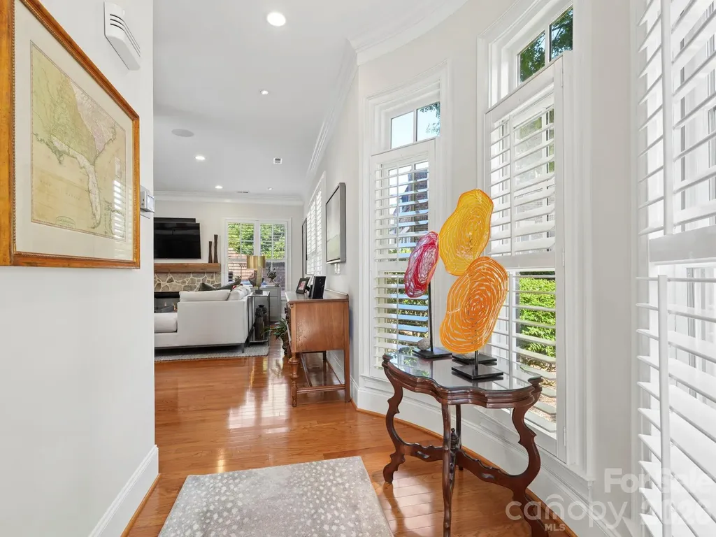 6826 Louisburg Square Lane Charlotte NC 28210