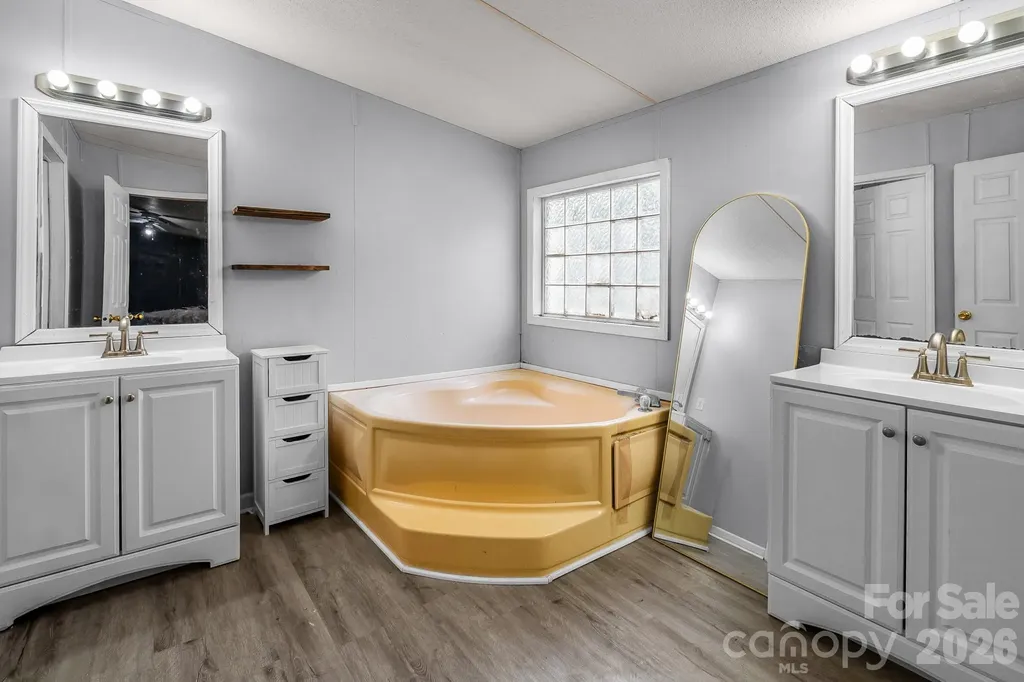 1046 Mckinney Lane Lancaster SC 29720