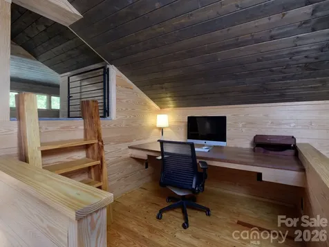 212 SE Shore Drive Lake Toxaway NC 28747