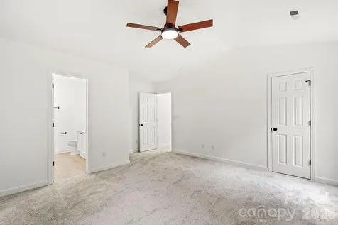 5536 Franklin Springs Circle Charlotte NC 28217