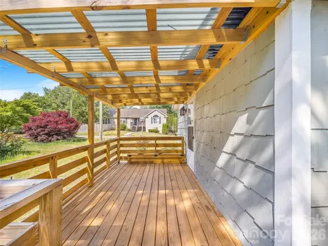 105 Smith Graveyard Road Asheville NC 28806