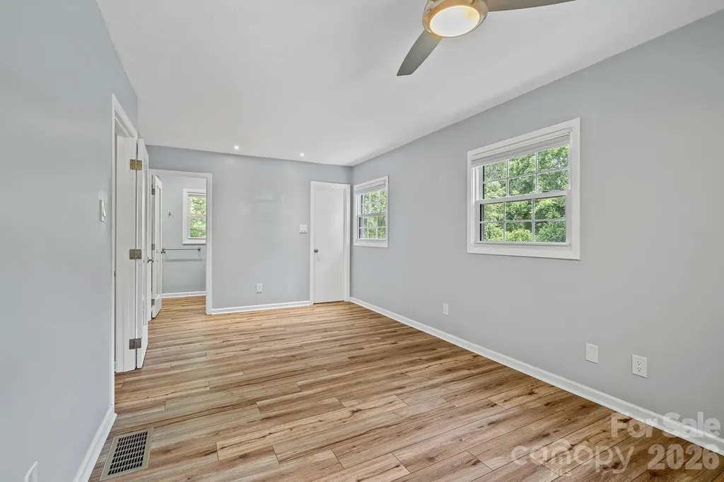 39 Grandview Road Asheville NC 28806