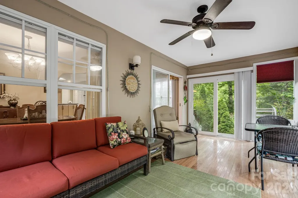 9 Firestone Court Etowah NC 28729