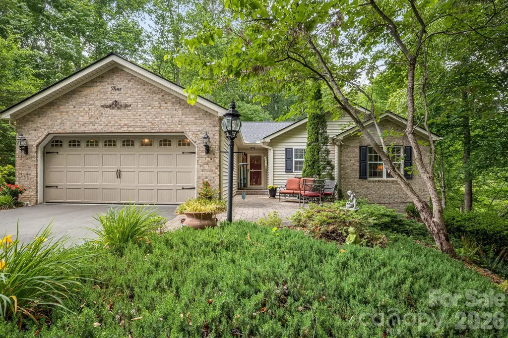 9 Firestone Court Etowah NC 28729