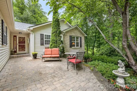 9 Firestone Court Etowah NC 28729
