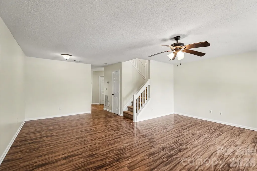 5833 Cougar Lane Charlotte NC 28269