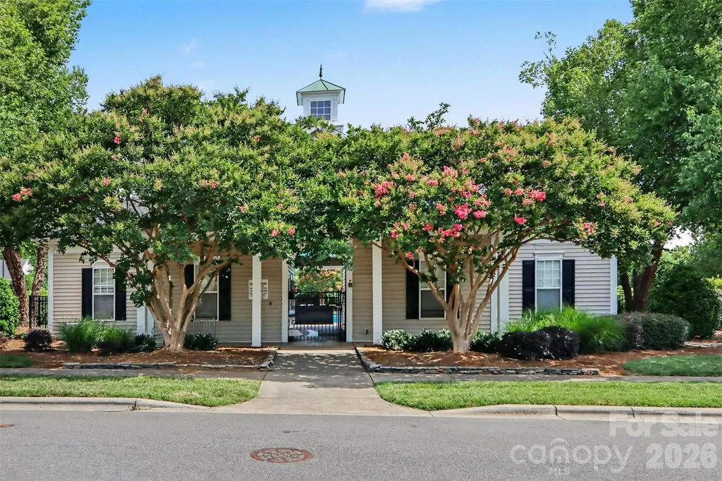 6219 Tyrel Lane Harrisburg NC 28075