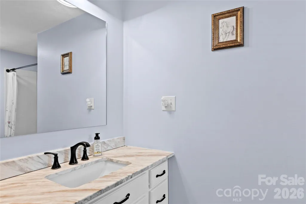 142 Pioneer Road Harmony NC 28634