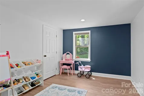142 Pioneer Road Harmony NC 28634